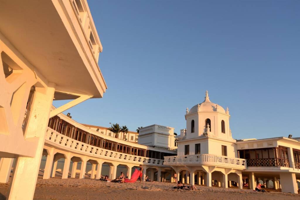 Esencia De Cadiz Entre La Vina Y El Mercado Kültér fotó