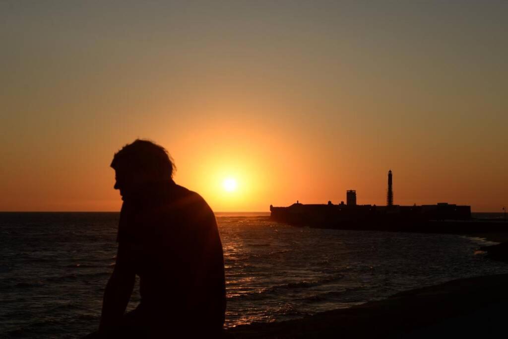 Esencia De Cadiz Entre La Vina Y El Mercado Kültér fotó